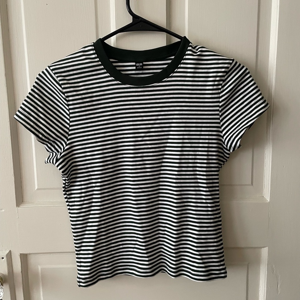 Uniqlo Mini T-Shirt in green stripe